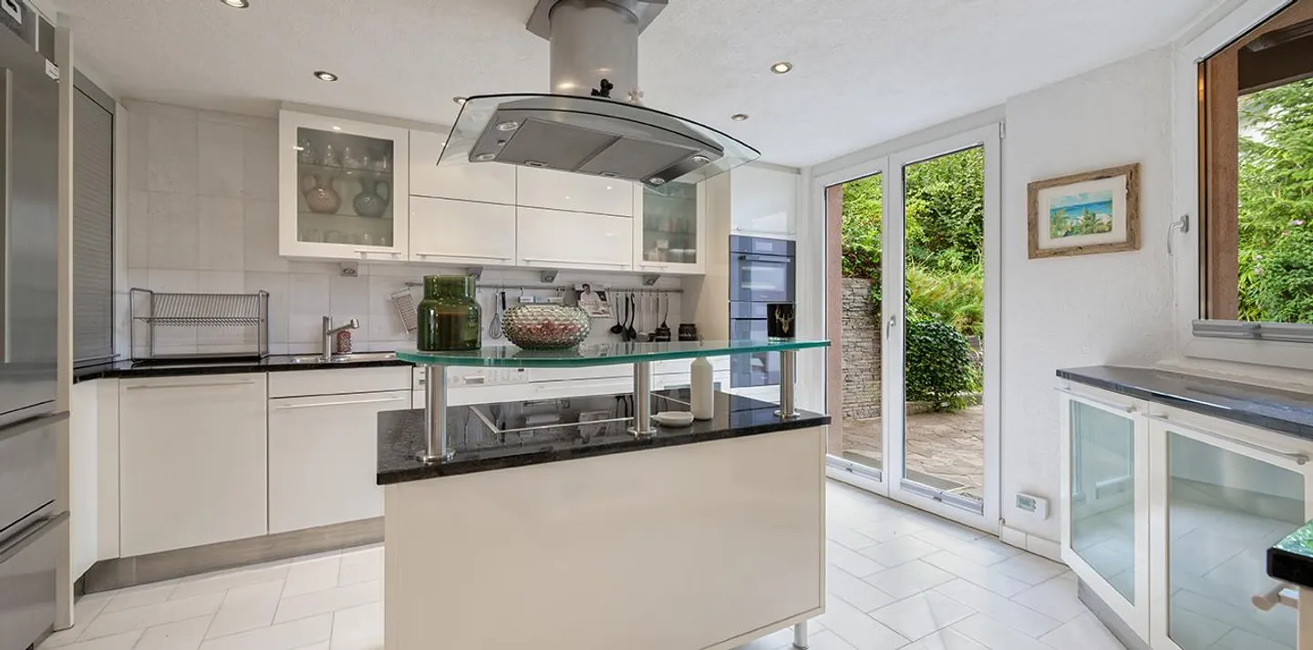 Stunning Family Home with Lake View - Photo 6 of 18