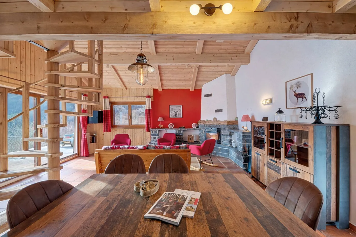 Affascinante chalet a schiera con charme autentico, completamente ristrutturato - Foto 4 di 10