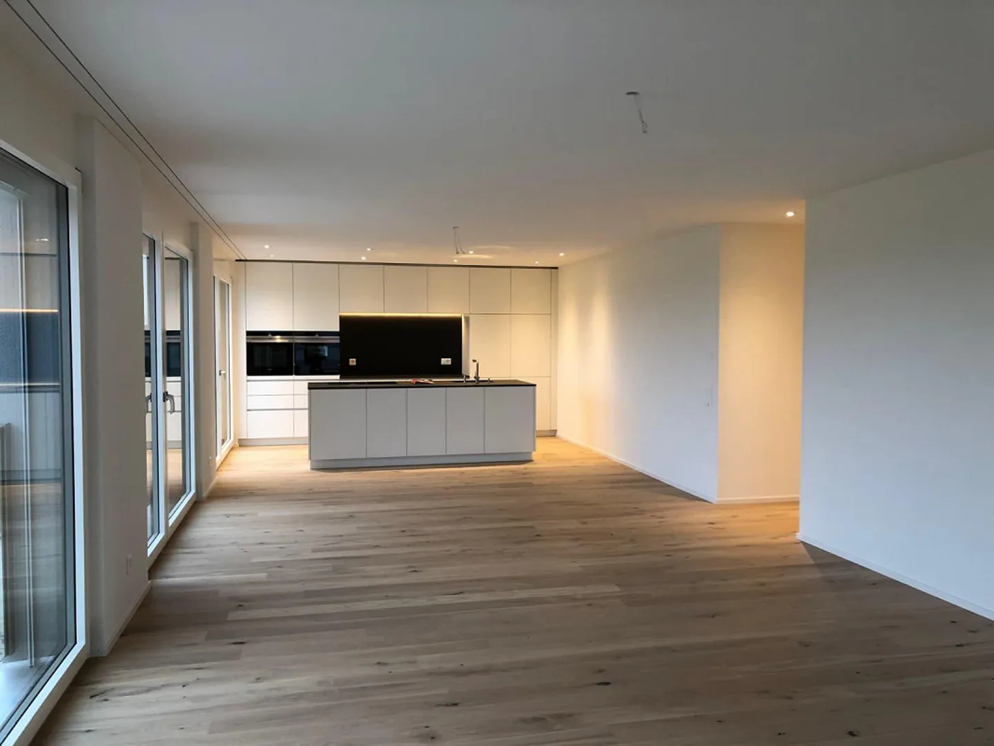 4 1/2 Rooms, 2nd Floor, 125m2, beautiful lake view - Photo 4 of 18