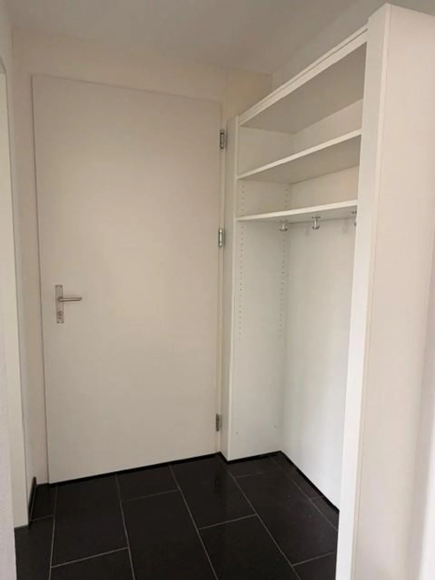 Appartement central de 3,5 pièces avec vue sur le lac - Photo 9 sur 12