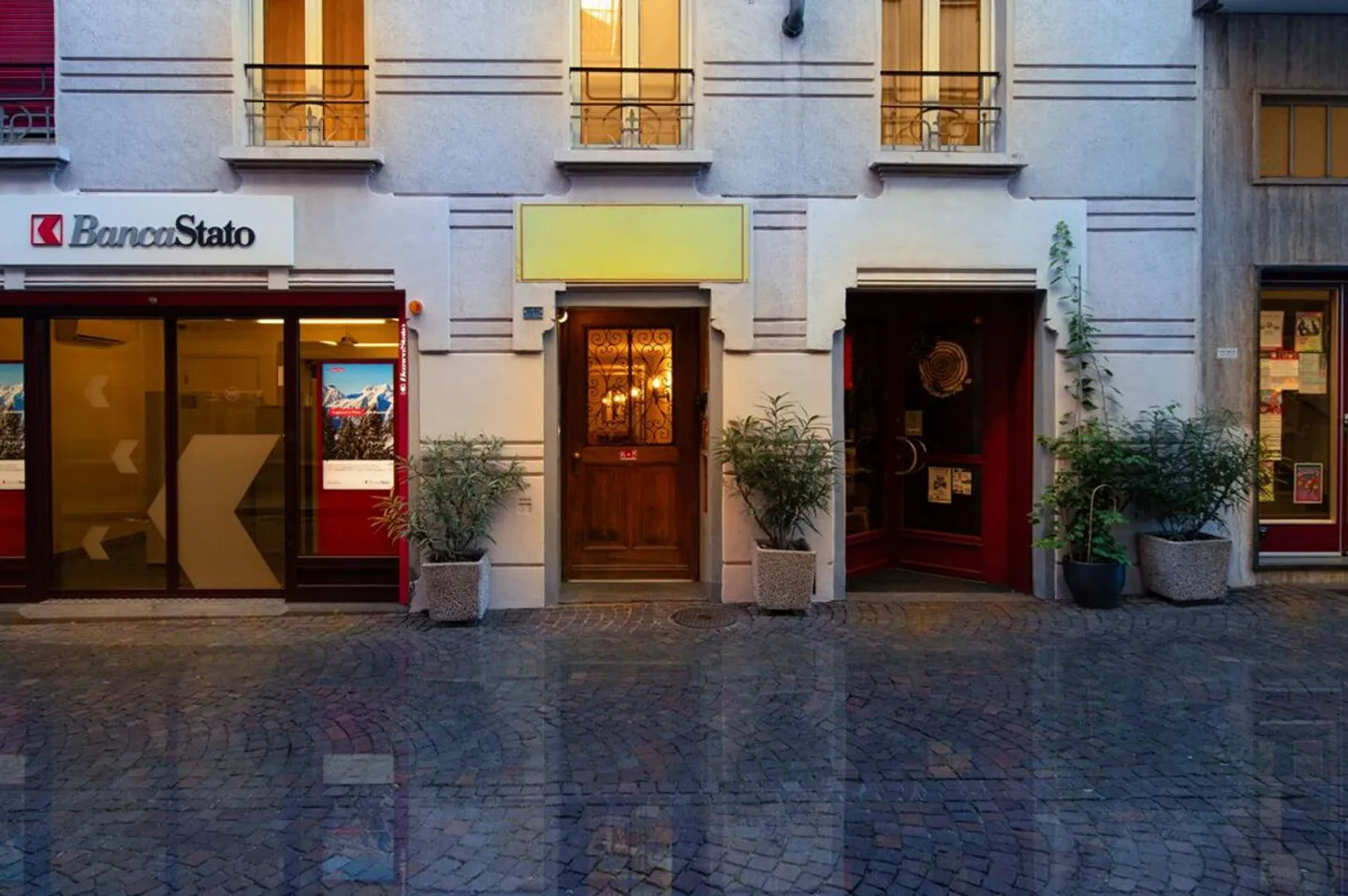 Negozio nel cuore della città vecchia, di 25 m2 | Geschäft im Herzen der Altstadt, mit einer Fläche von 25 m2 - Foto 1 di 6