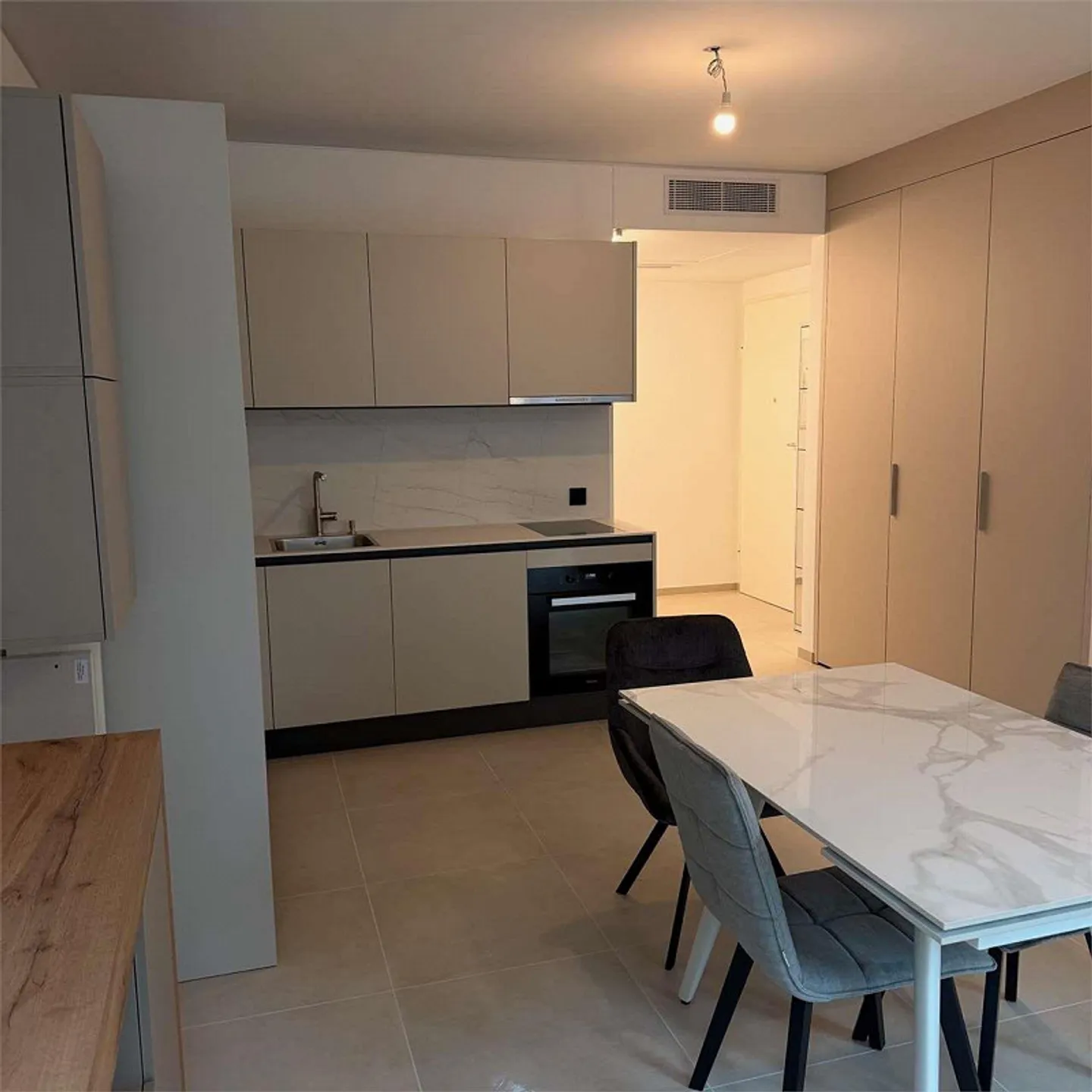 Coin Vert - Appartement Meublé en Première Location à Paradiso - Photo 4 sur 13