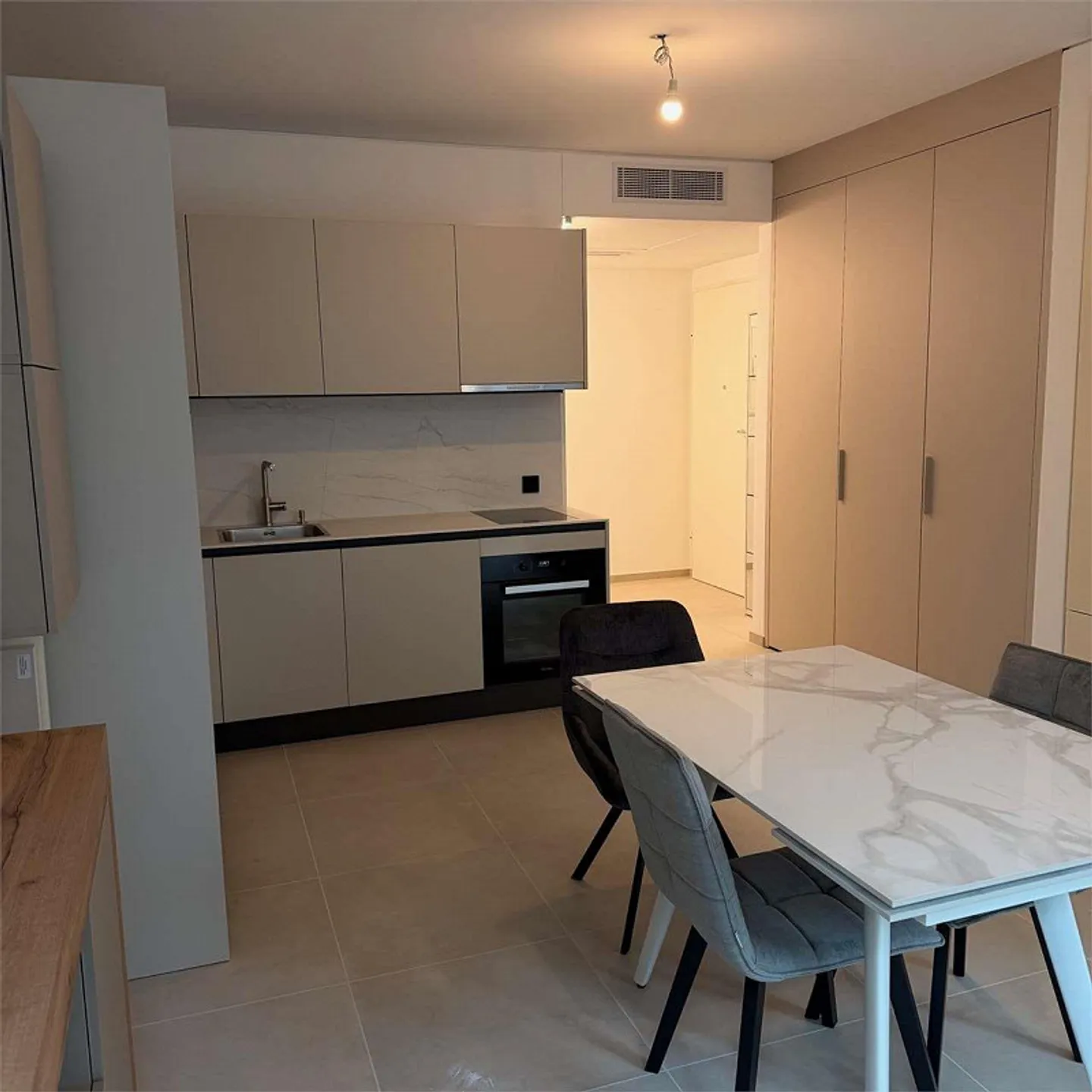 Coin Vert - Appartement Meublé en Première Location à Paradiso - Photo 5 sur 13