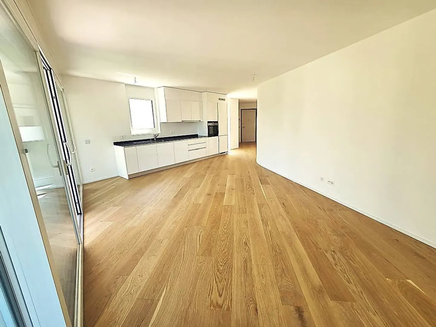 4.5 Zimmer mit atemberaubendem Blick in Bellinzona/Daro - Foto 2 von 11