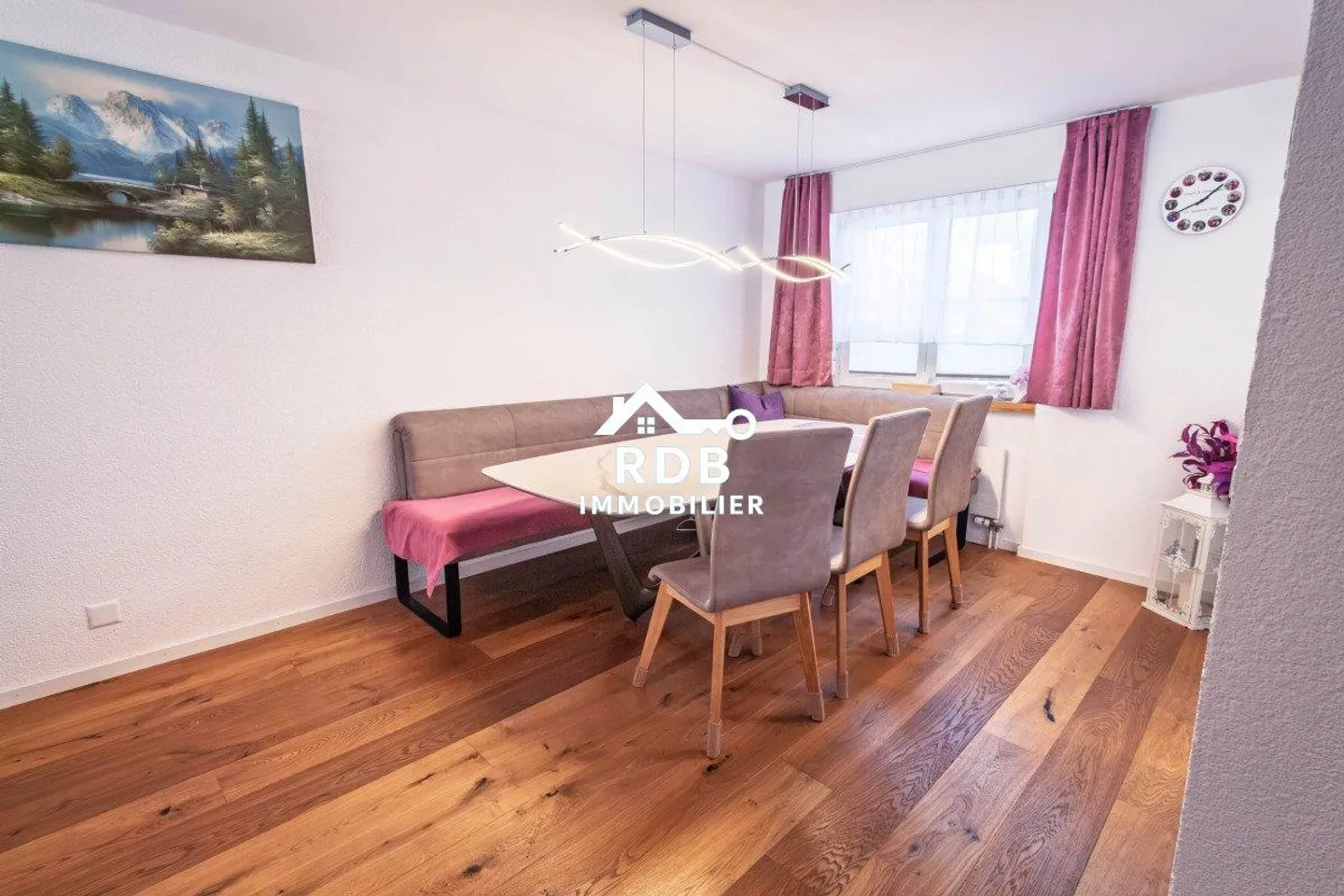 Spacious Family Apartment with Garden - Photo 2 of 12