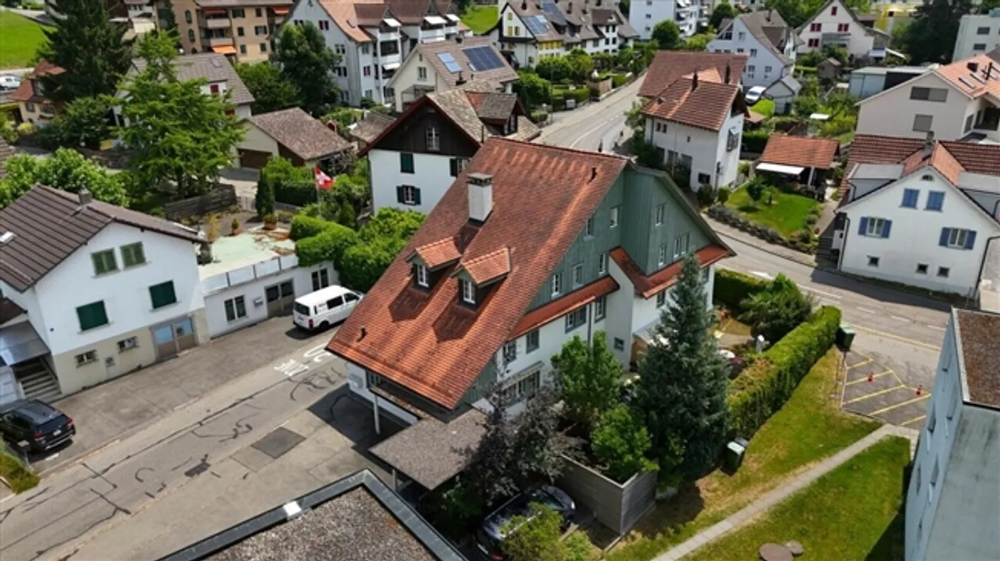 «Charmantes Eckhaus mit Charakter - Wohnen zwischen Nostalgie und Moderne» - Photo 3 sur 20