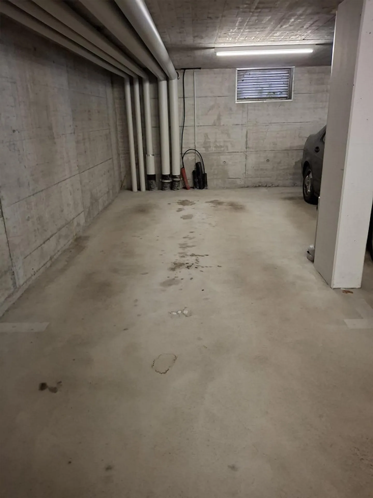 Tiefgaragenparkplatz zu mieten - Foto 1 von 2