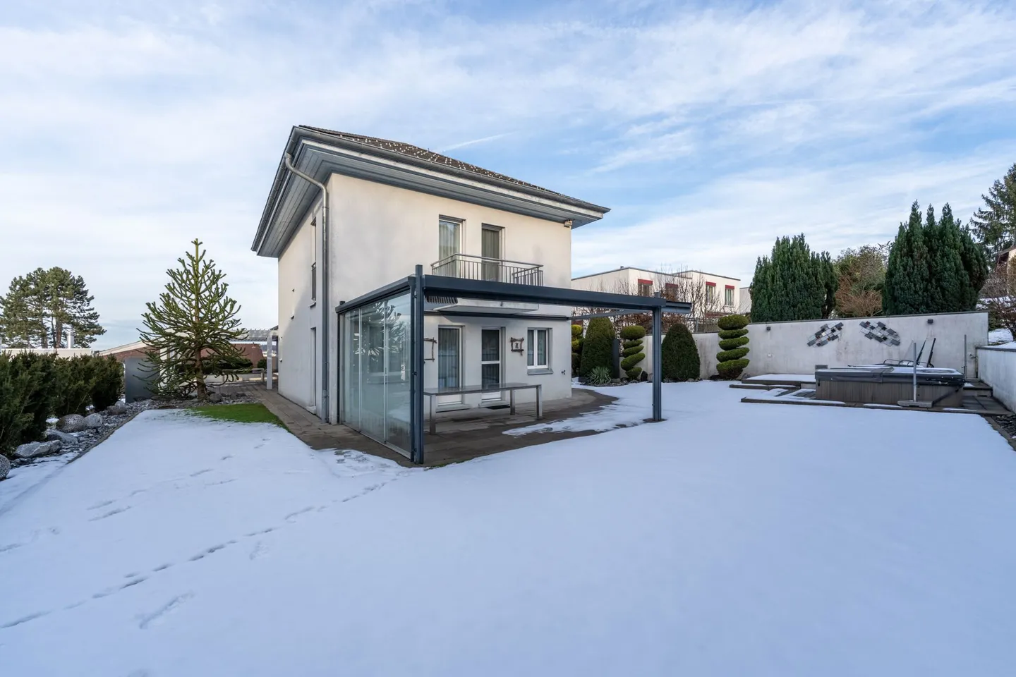 Stylish Single-Family Home with Exclusive Garden and Outdoor Oasis - Photo 4 of 35