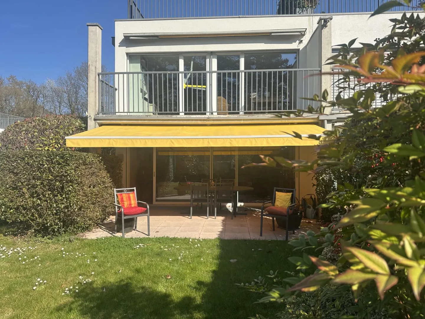 7-room adjoining house - Photo 3 of 8