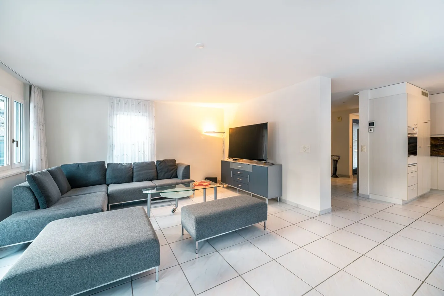 Stylish Single-Family Home with Exclusive Garden and Outdoor Oasis - Photo 11 of 35