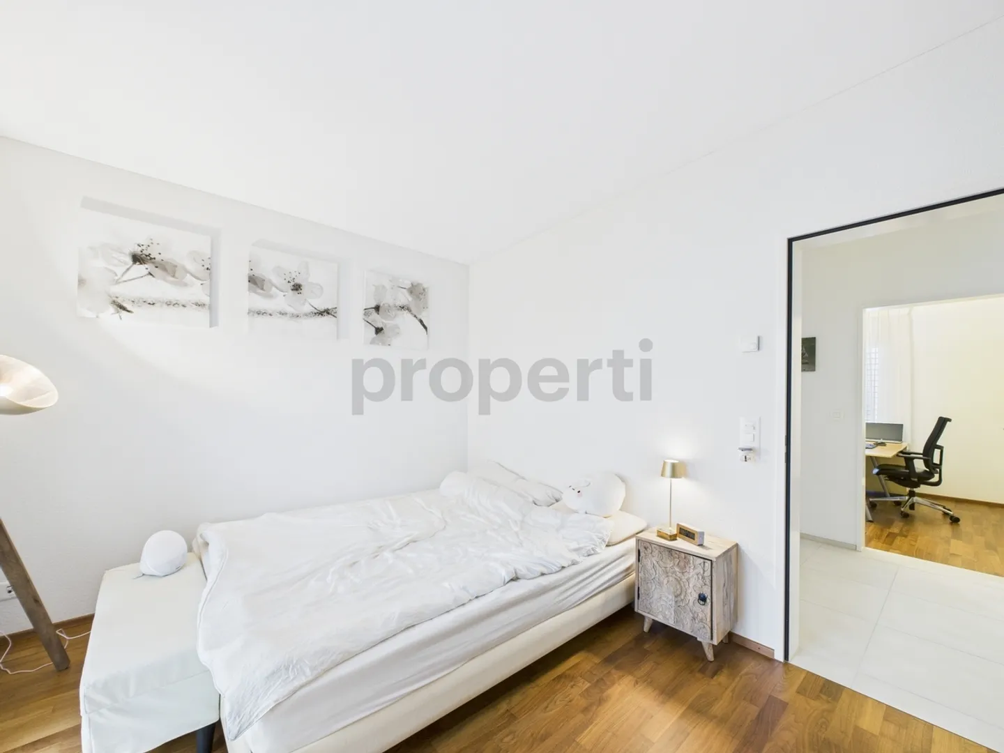 Exclusive Single-Family Home in Dürnten - with Sauna and Jacuzzi - Photo 6 of 13