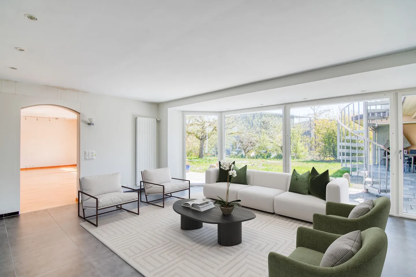 Spacious Property with B&B Potential - Living and Hosting Guests in the Gerzensee Region, at the Gateway to the Bernese Oberland - Photo 6 of 32