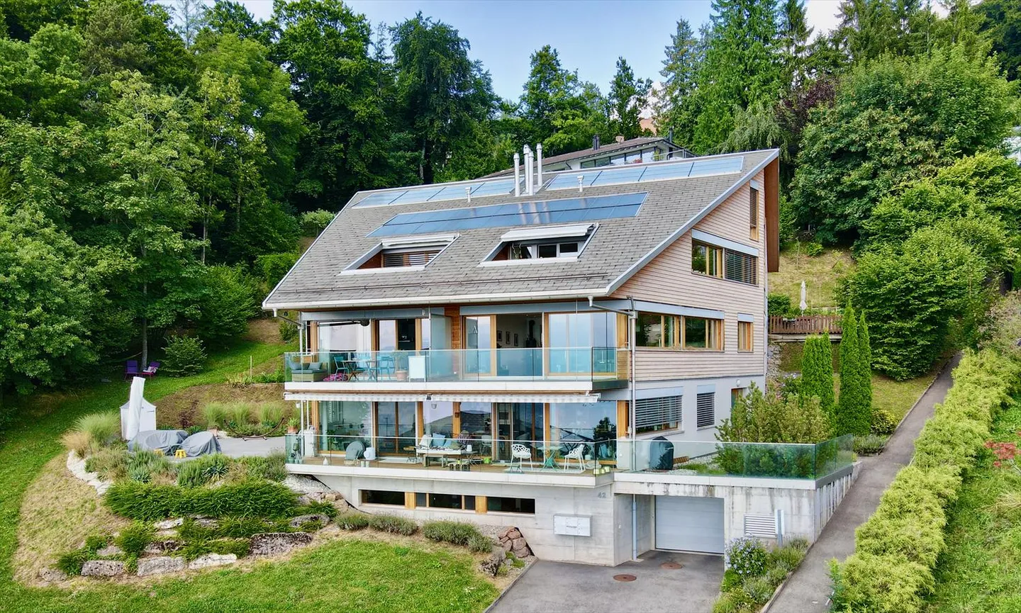 Appartement sofort bezugsbereit mit 2 Zimmern, Terrasse und Panoramablick - Foto 1 von 12