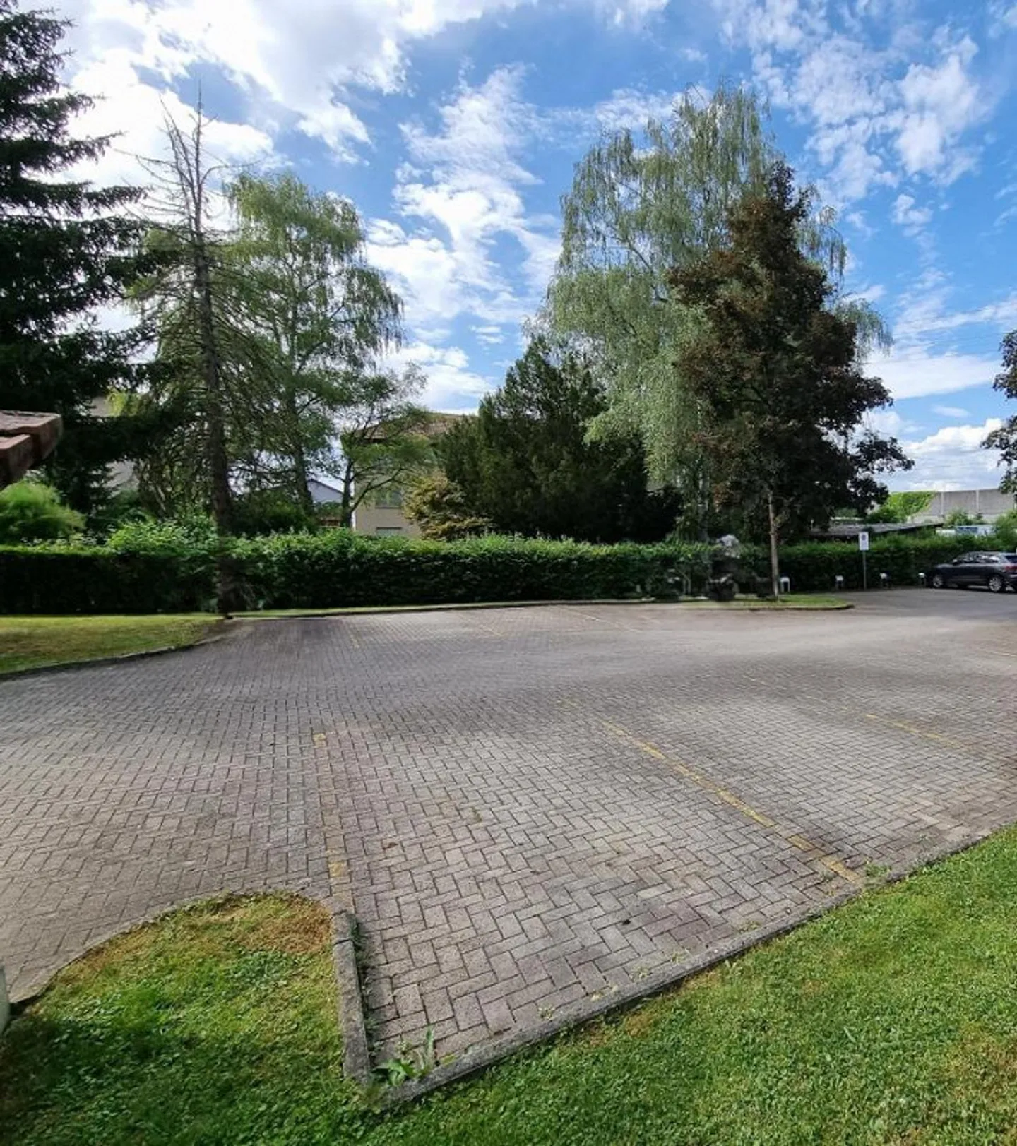 Aussenparkplatz in Eiken zu vermieten - Foto 1 von 1