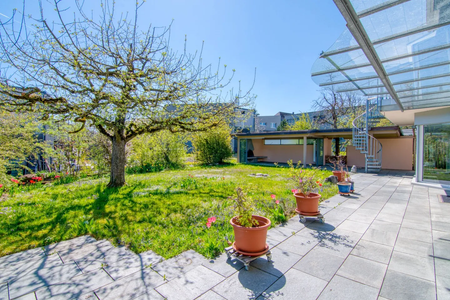 Spacious Property with B&B Potential - Living and Hosting Guests in the Gerzensee Region, at the Gateway to the Bernese Oberland - Photo 28 of 32