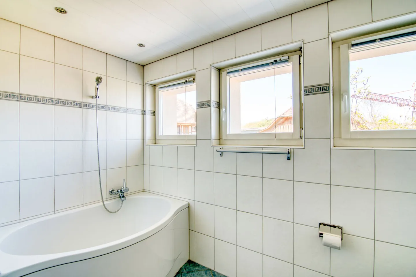 Spacious Property with B&B Potential - Living and Hosting Guests in the Gerzensee Region, at the Gateway to the Bernese Oberland - Photo 22 of 32
