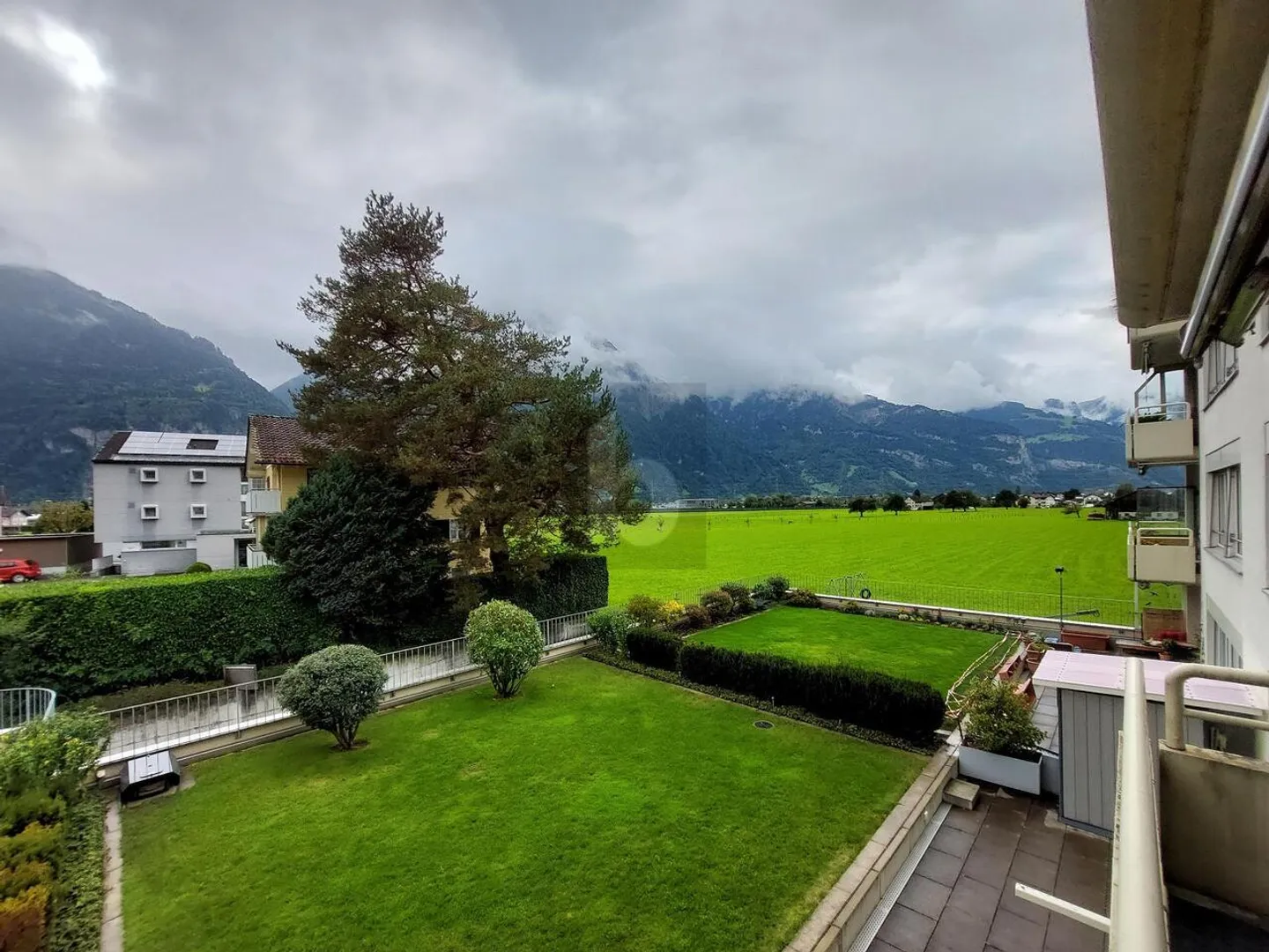 Charmante Wohnung mit Bergsicht - Foto 1 von 6