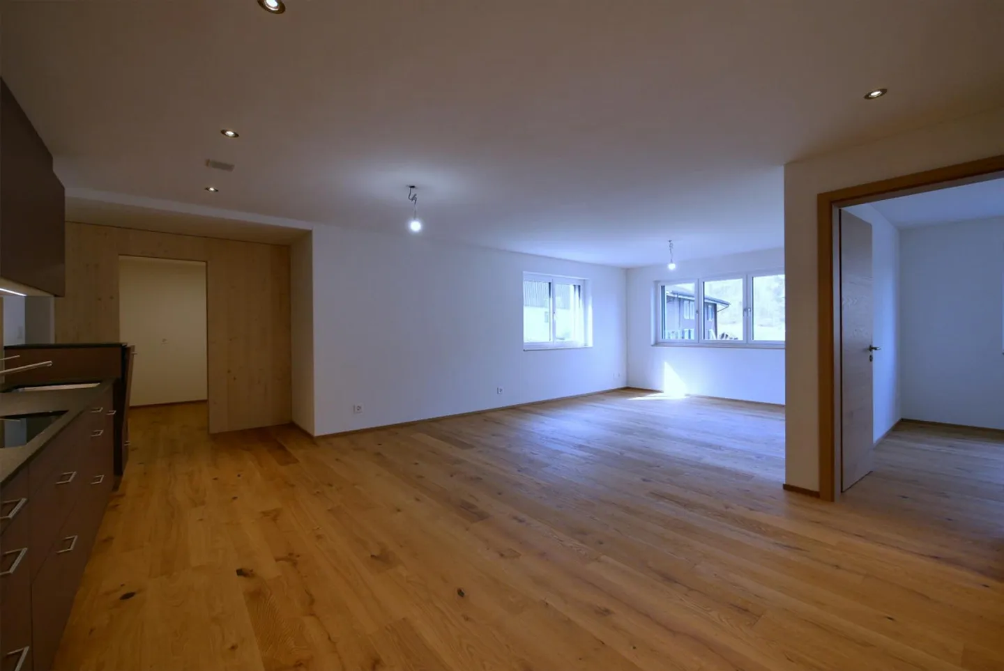 Nouveau bâtiment dans un emplacement central - Photo 1 sur 10