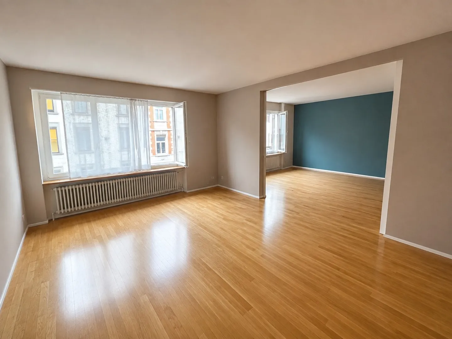 Spacious 5-room apartment in a central location in Zurich - Photo 4 of 13