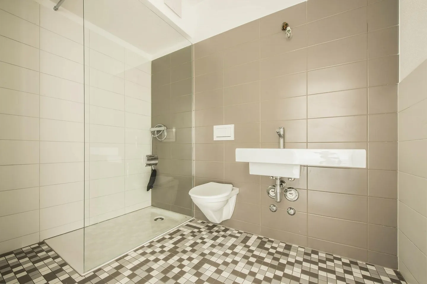 Appartement moderne et lumineux au cœur d'Ascona ! - Photo 3 sur 9