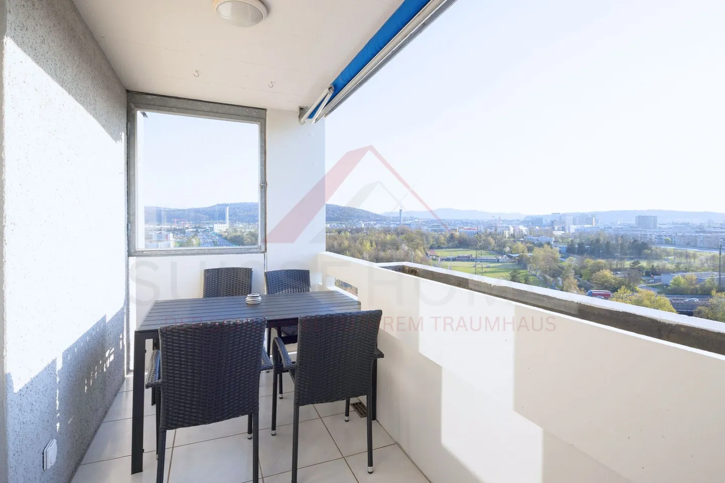 Panoramawohnung 3.5 Zimmer - Foto 4 von 18