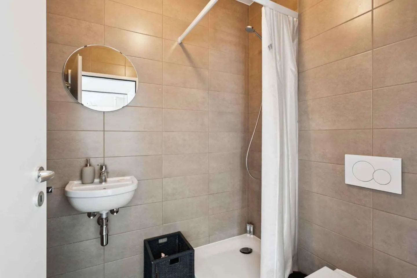 Attique avec grande terrasse - Photo 9 sur 10