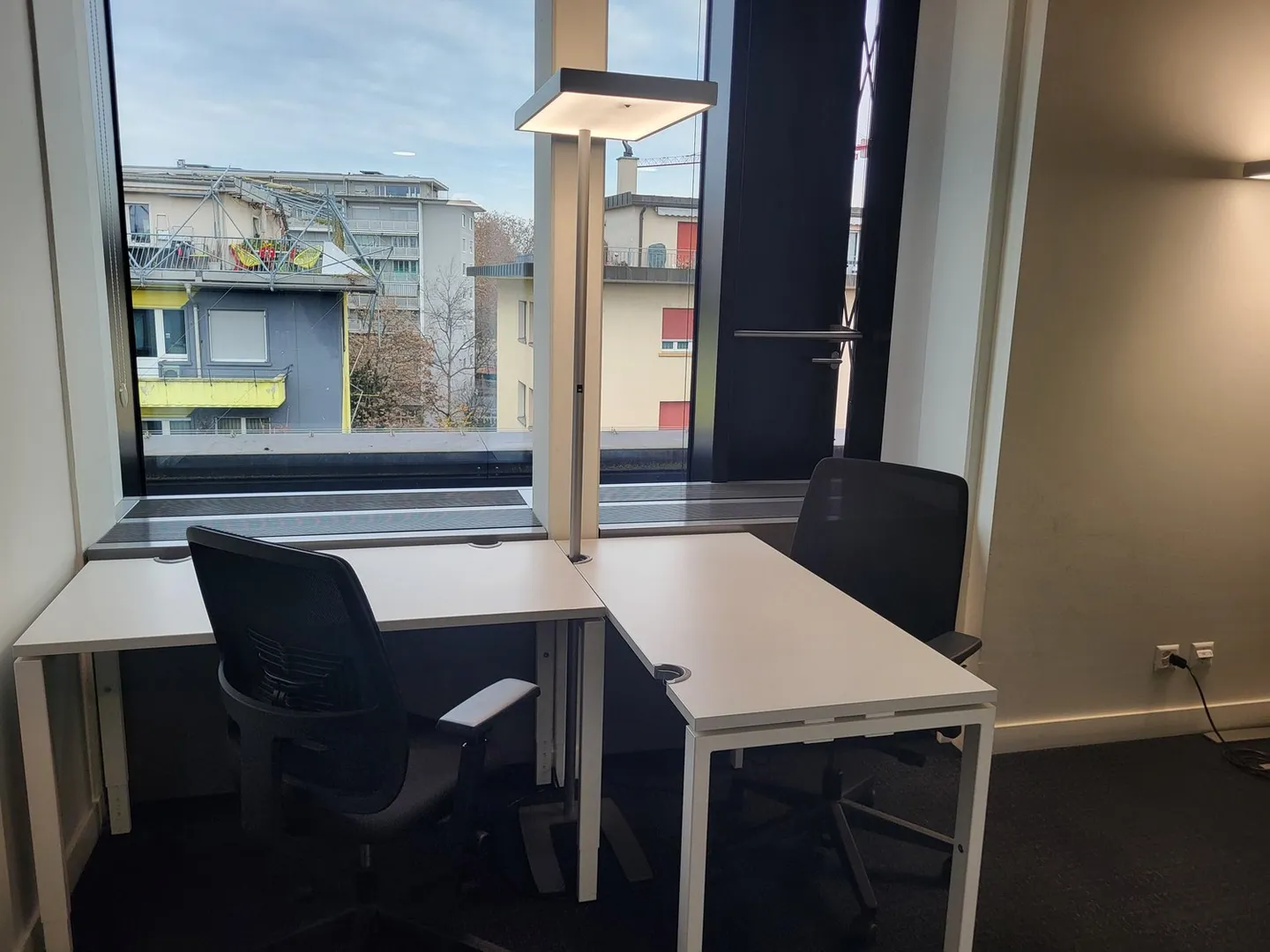 Ufficio privato per tre persone nel Regus City Centre - Foto 3 di 18