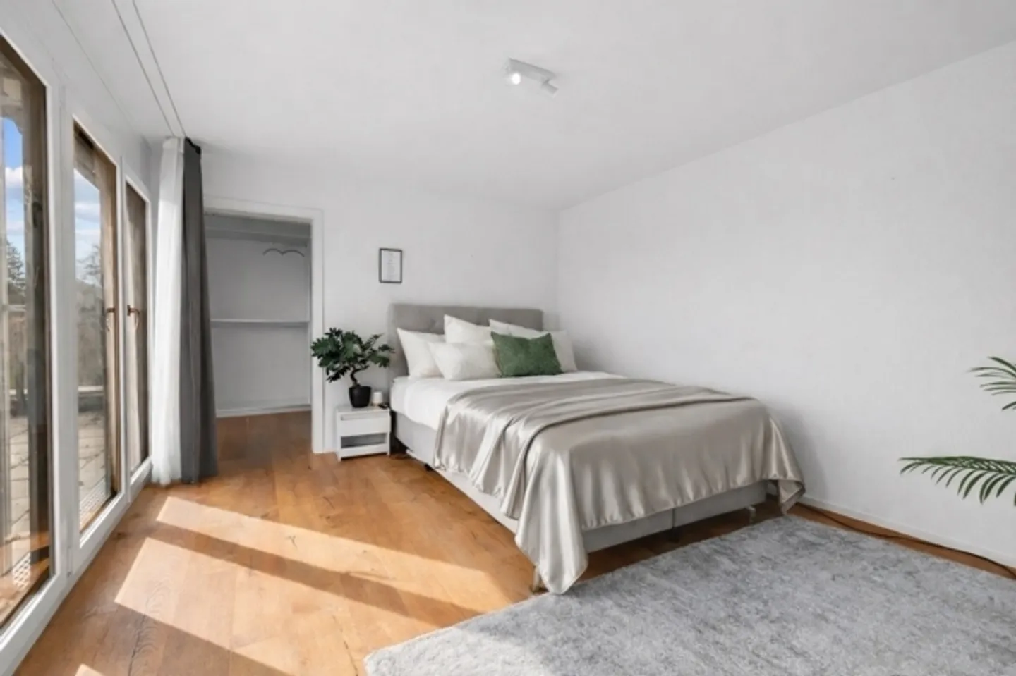 Casa familiare elegante con terrazza - Foto 2 di 6