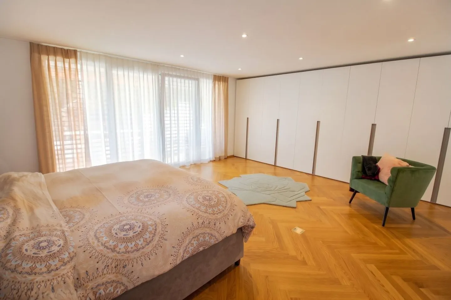 Charmante Doppelhaushälfte mit Pool - Foto 6 von 12