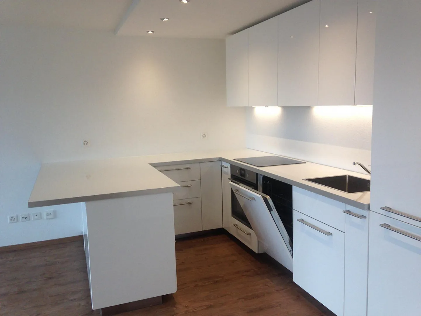 helle 2 Zimmerwohnung mit herrlicher Aussicht - Foto 2 von 12