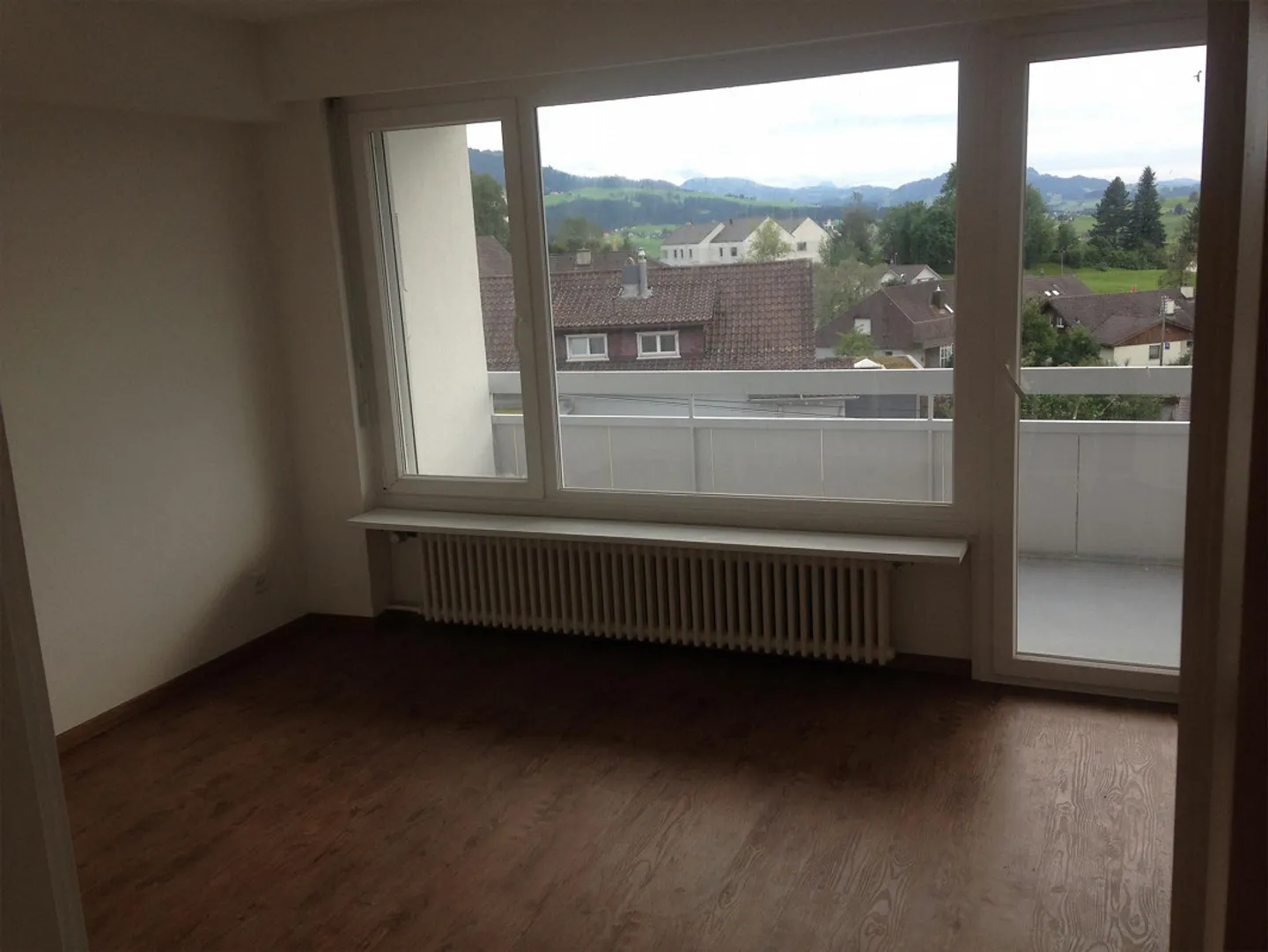 helle 2 Zimmerwohnung mit herrlicher Aussicht - Foto 7 von 12