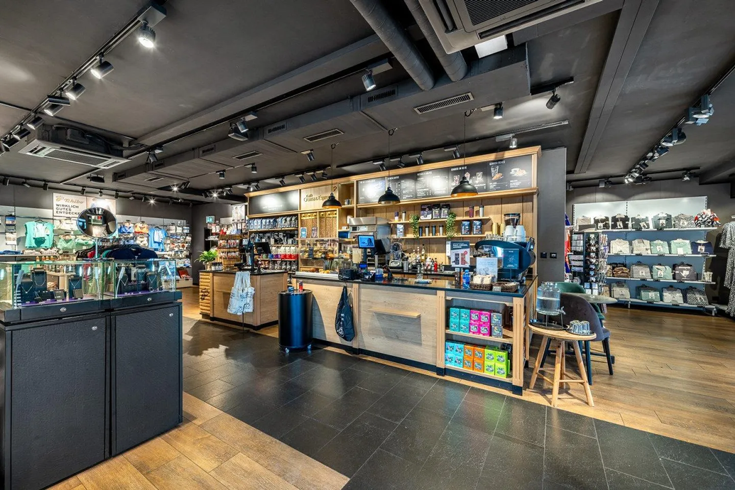 Opportunité de vente au détail dans un emplacement de choix à Rapperswil - 173 m² d'espace de vente ! - Photo 2 sur 8