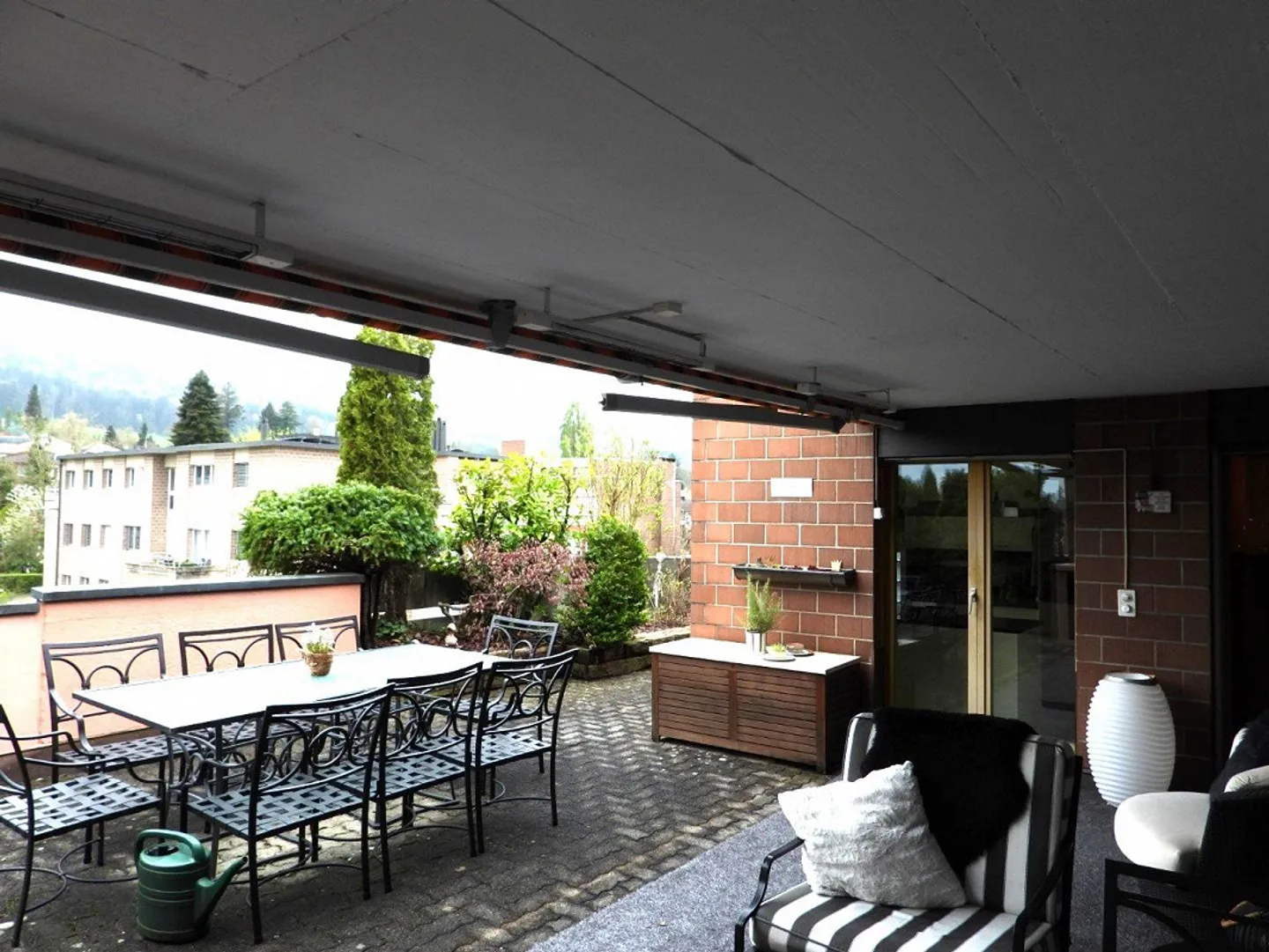 APPARTEMENT ATTIQUE ÉLÉGANT - VISITEZ MAINTENANT! - Photo 7 sur 13