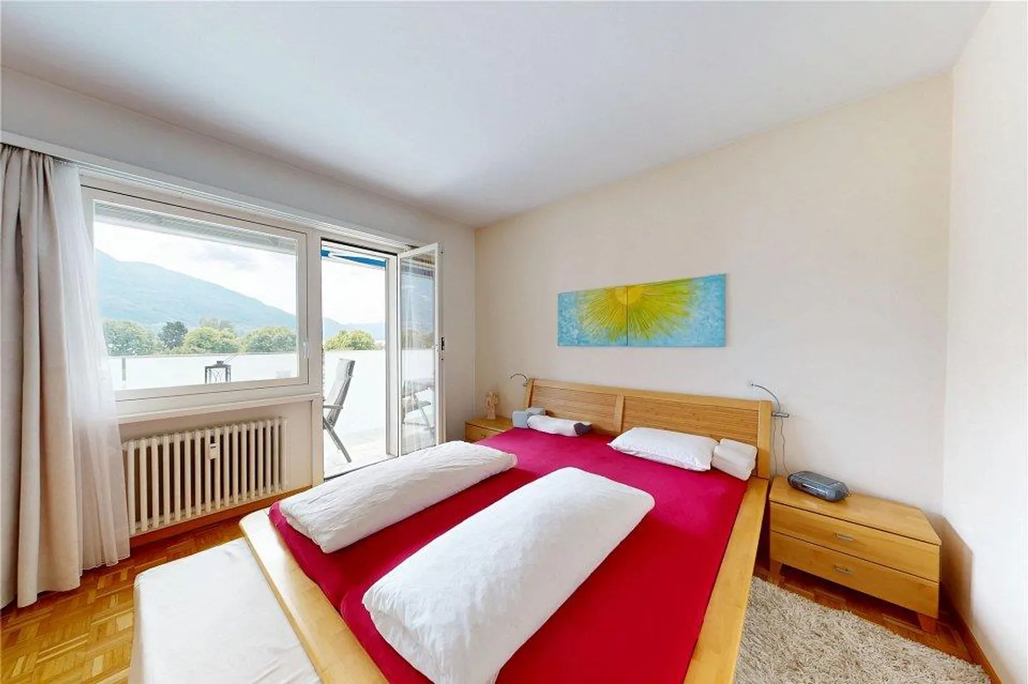 3.5-Room Apartment with Panoramic View - Photo 7 of 12