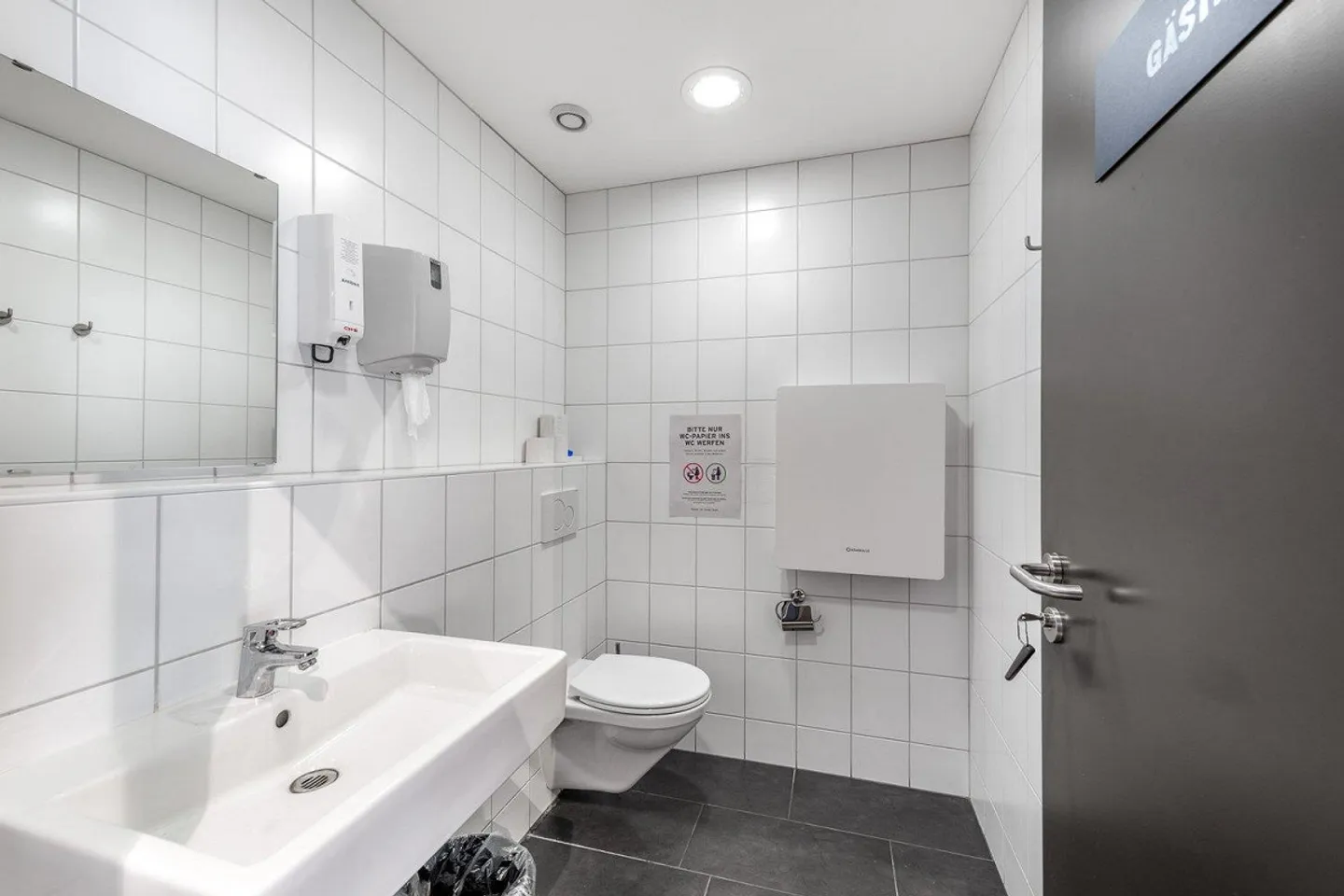 Opportunité de vente au détail dans un emplacement de choix à Rapperswil - 173 m² d'espace de vente ! - Photo 6 sur 8