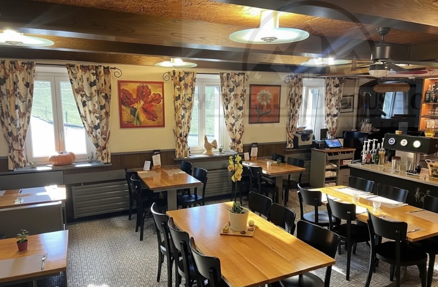 Restaurant with 5 Rental Units - Photo 7 of 17