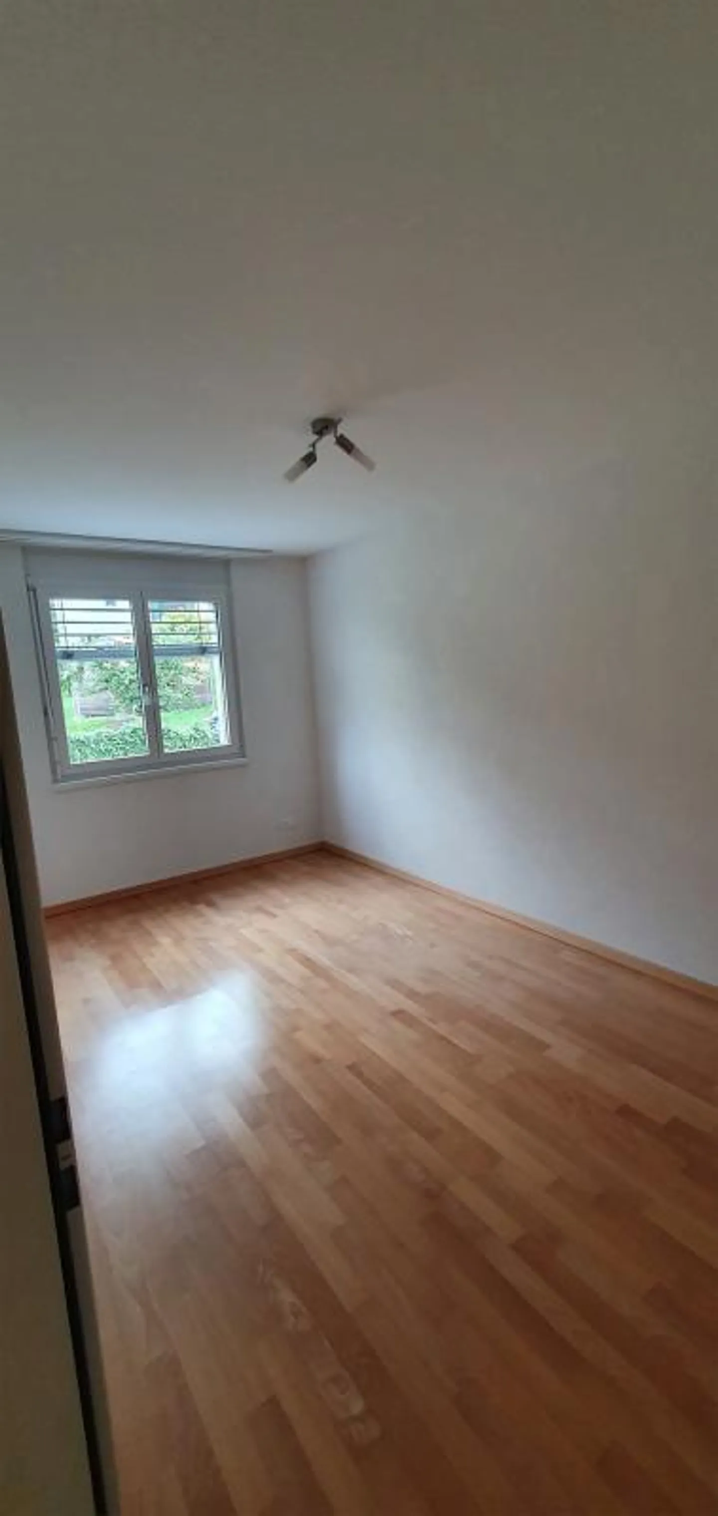 Appartement moderne avec grand balcon - Photo 8 sur 16