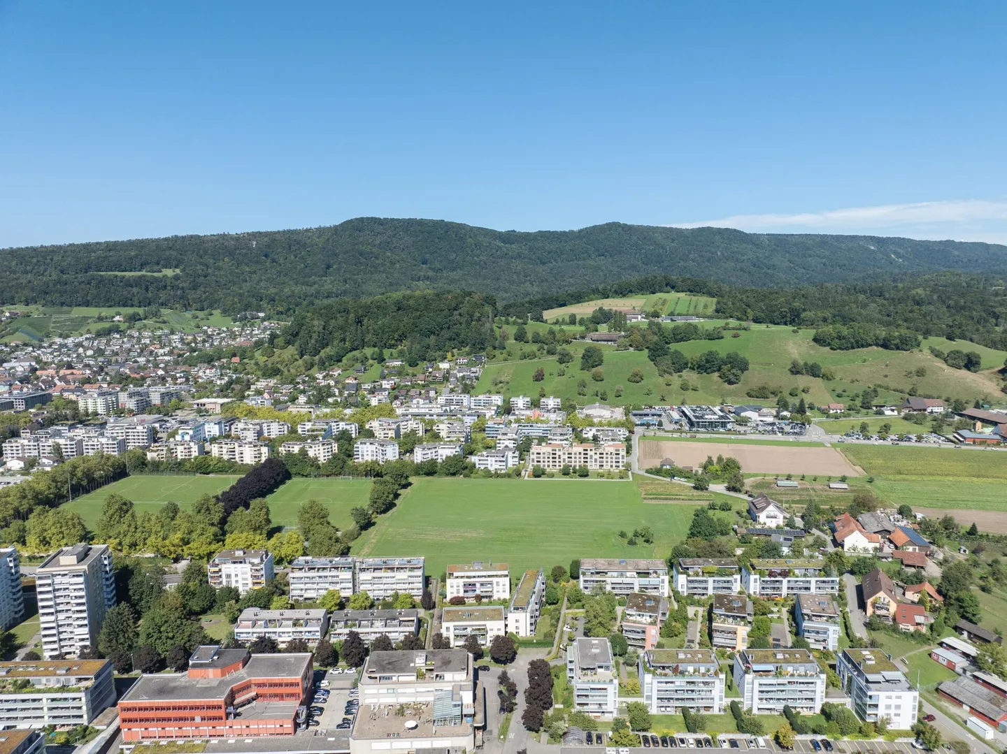 Helle Eigentumswohnung an zentraler und ruhiger Lage - Foto 8 von 9
