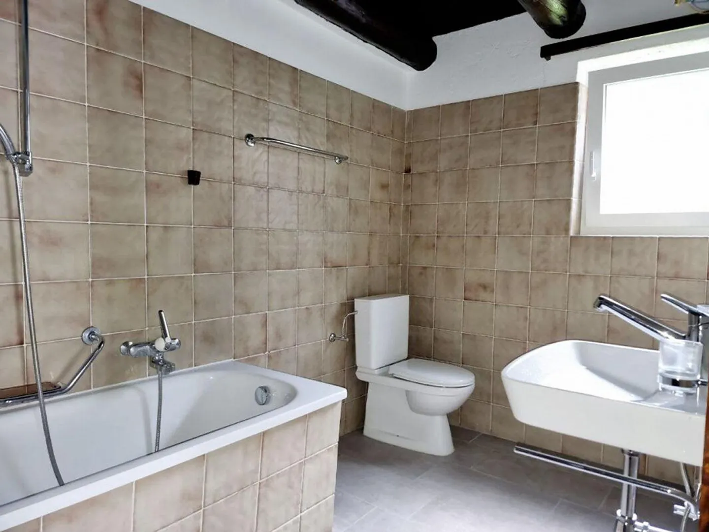 Casa unifamiliare di 4 ½ locali con giardino e rustico annesso | 4 ... - Foto 6 di 8