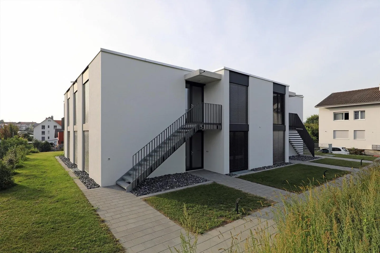 Appartement spacieux et lumineux au standard de propriété - Photo 3 sur 9