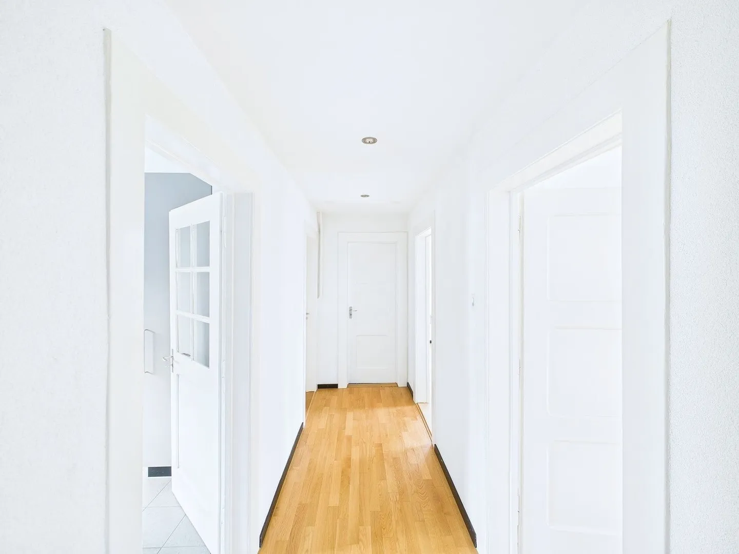 Appartement dans un immeuble ancien au Quartier Champagne - Photo 3 sur 7