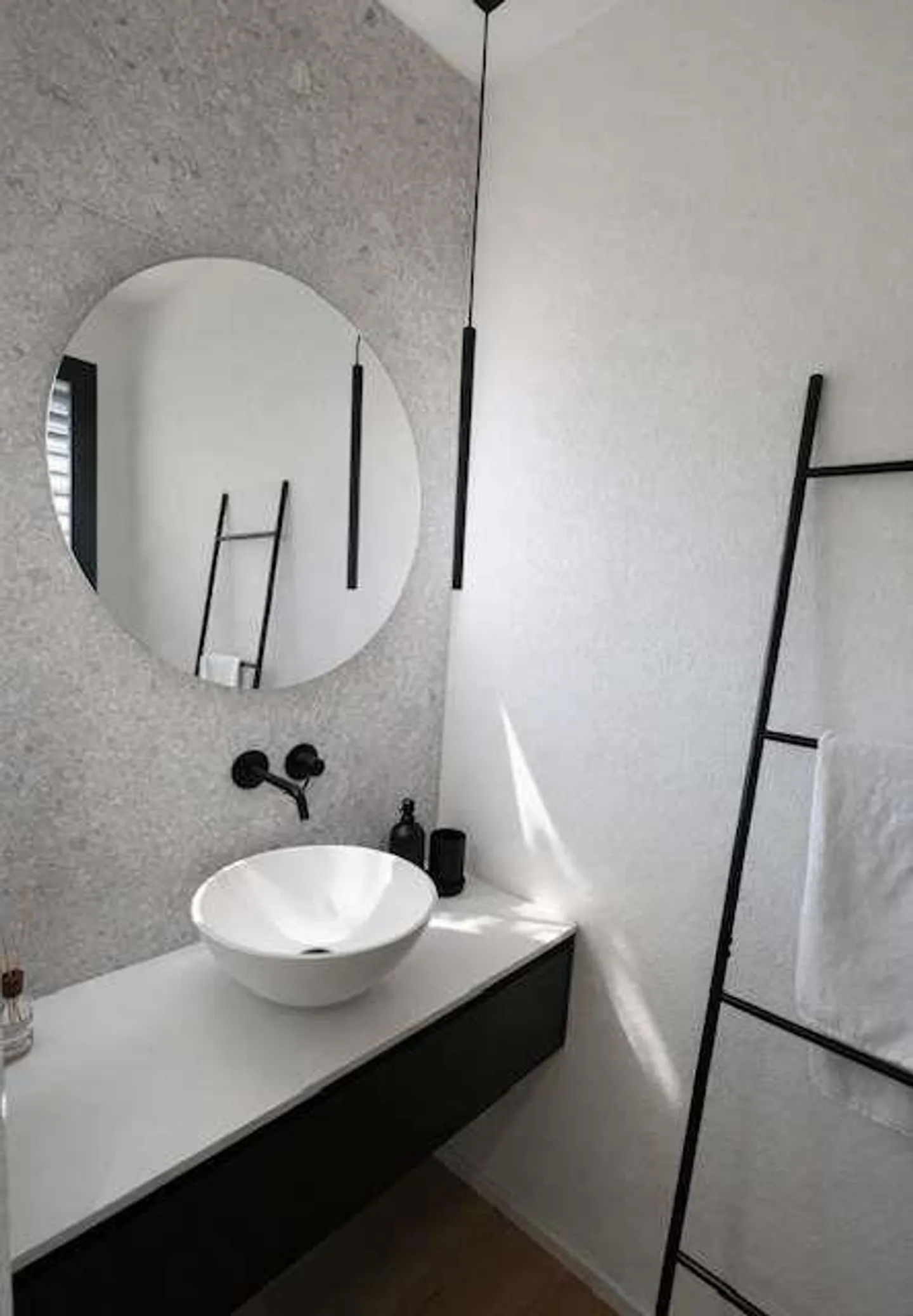 Elegante villa con alto standard, giardino e piscina - Foto 12 di 13