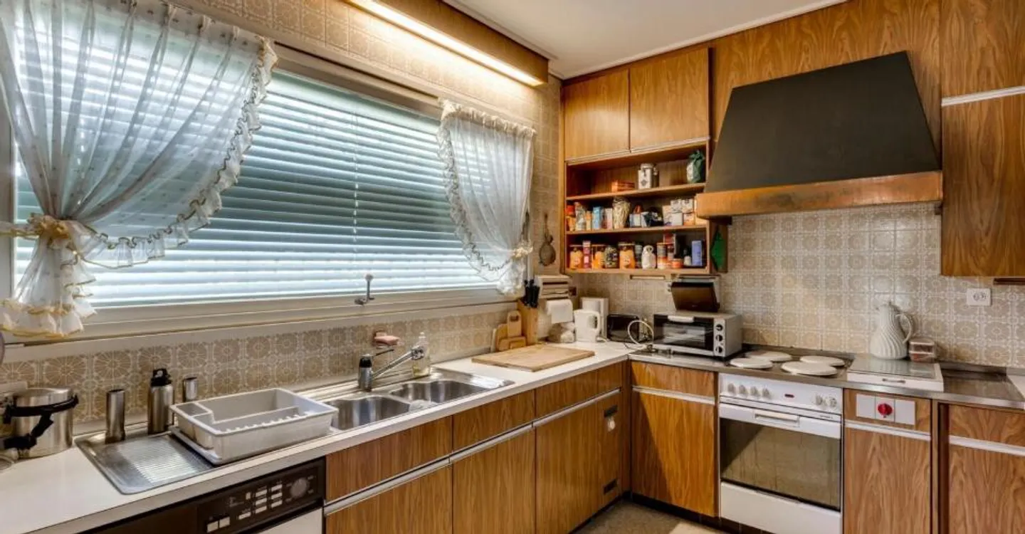 Splendida proprietà al riparo da sguardi indiscreti, vista panoramica sul lago - Foto 9 di 12