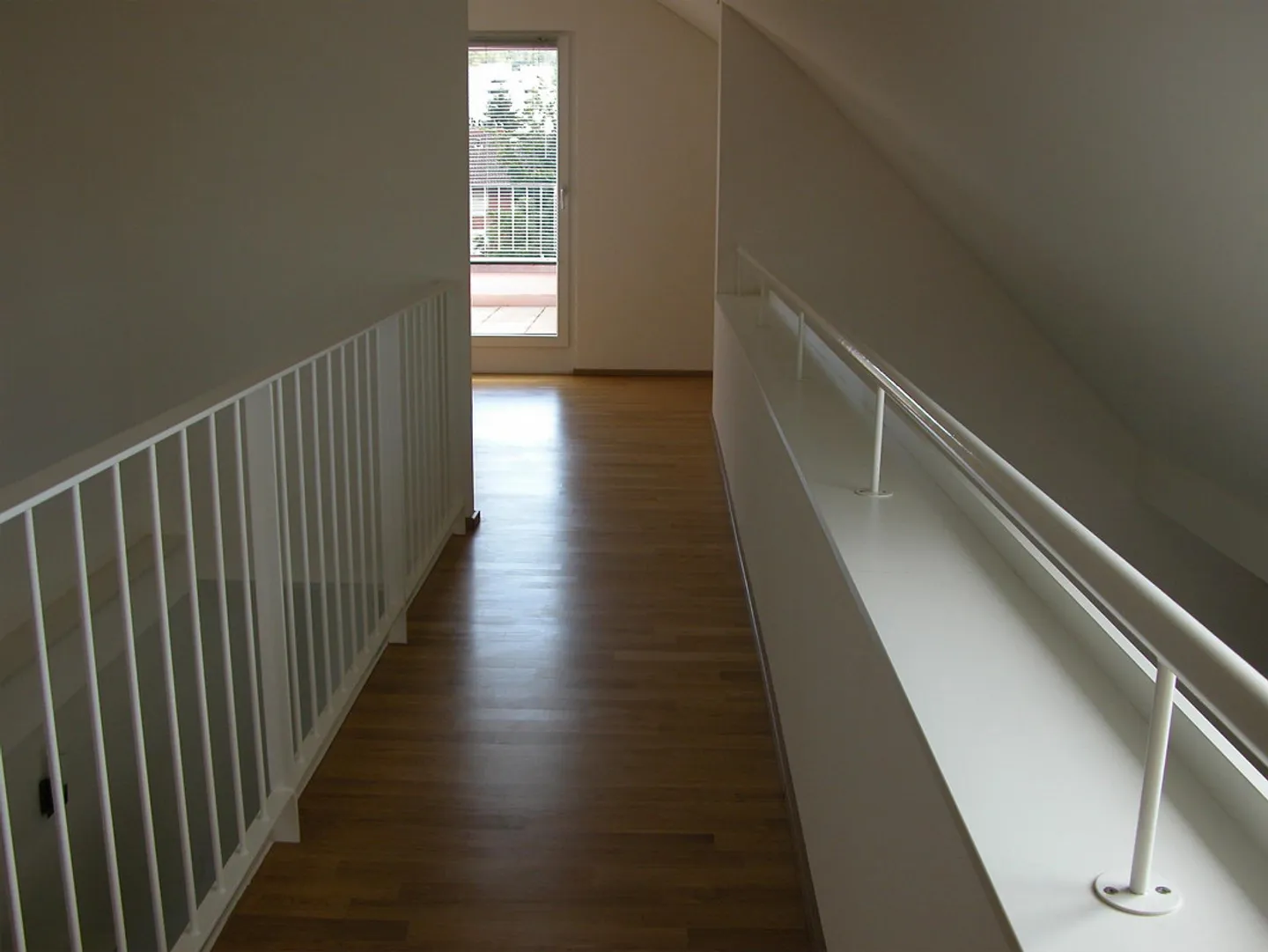 Ampio e moderno appartamento maisonette di 4 1/2 stanze - Foto 4 di 18