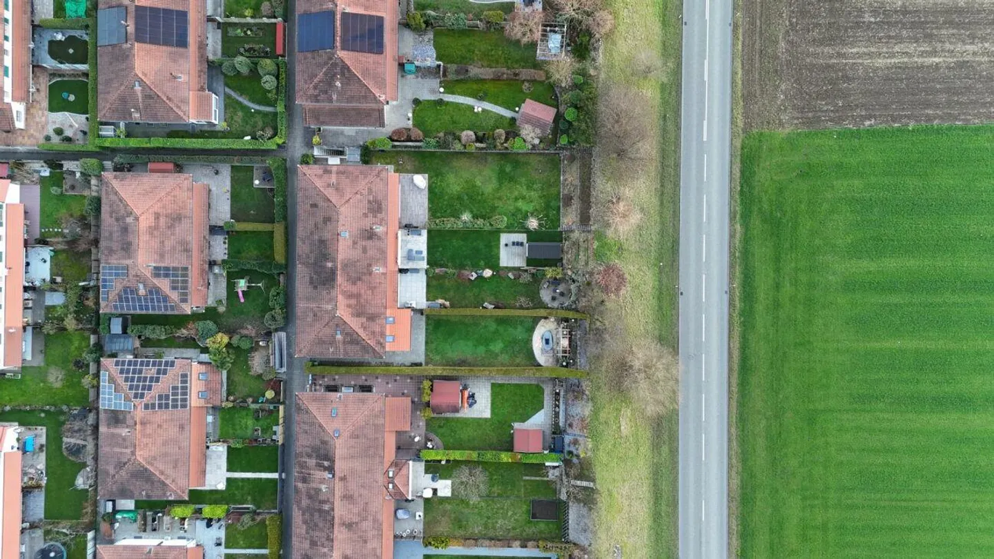 Casa unifamiliare moderna con due posti auto - Foto 16 di 20