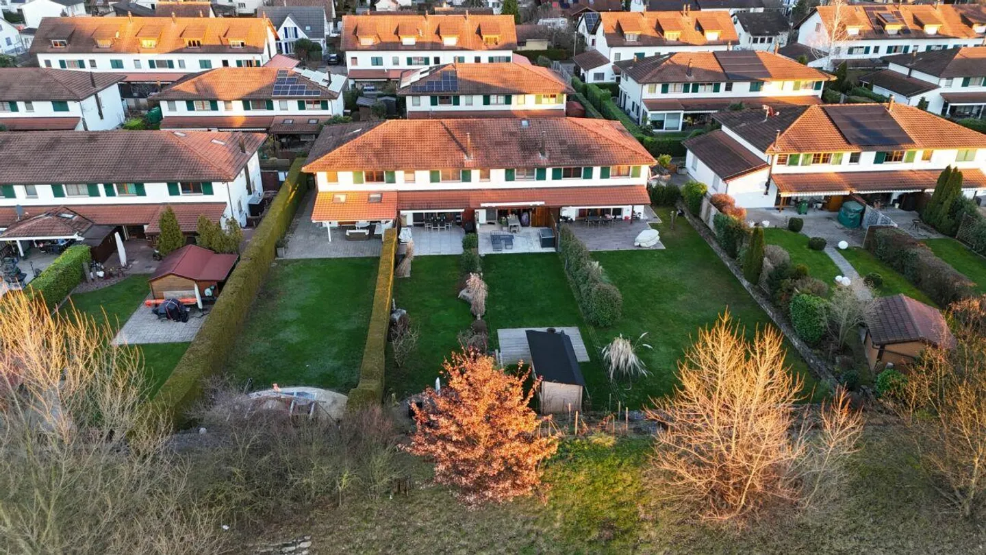 Casa unifamiliare moderna con due posti auto - Foto 17 di 20