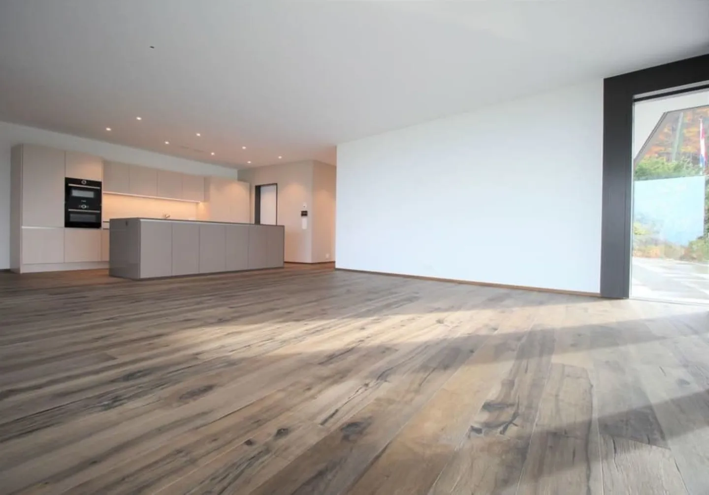 Sogno abitativo con vista lago e panorama montano - Foto 2 di 15