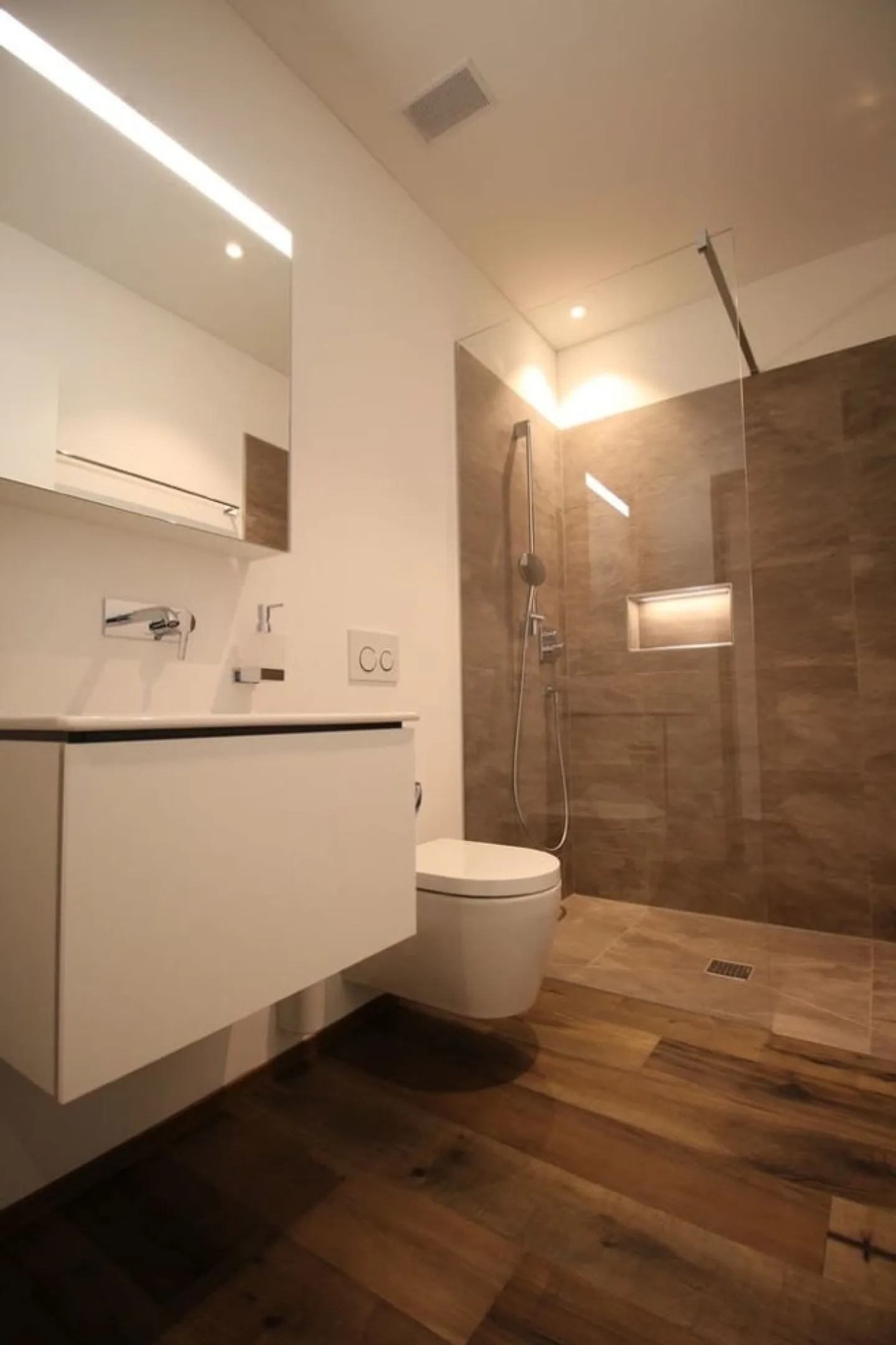 Sogno abitativo con vista lago e panorama montano - Foto 10 di 15