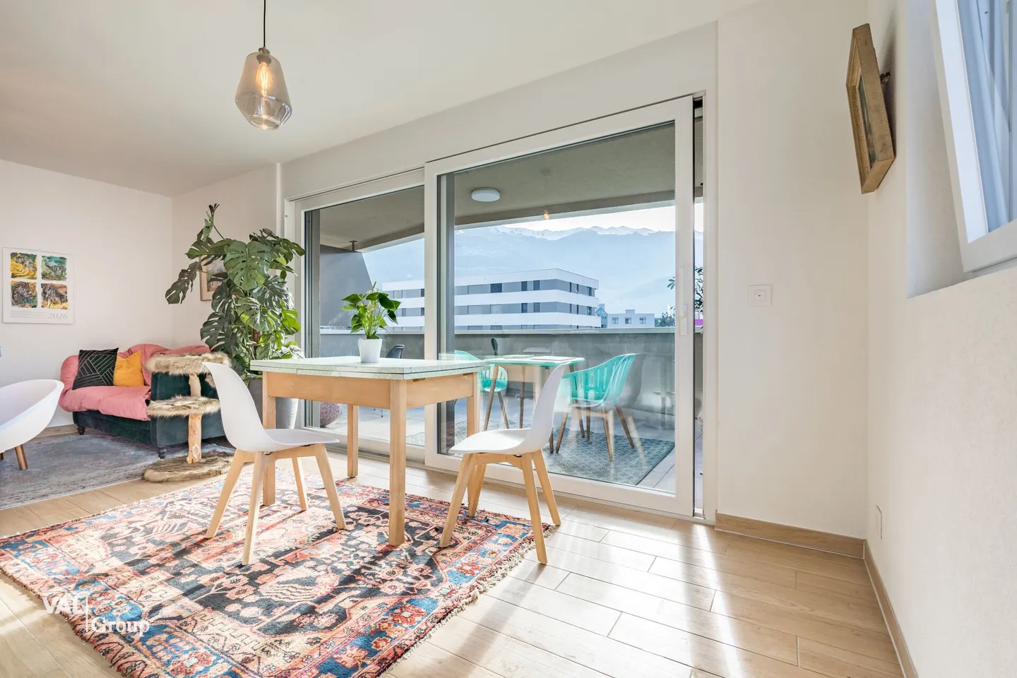 Lumineux 3.5 pièces à Conthey - Photo 2 of 13