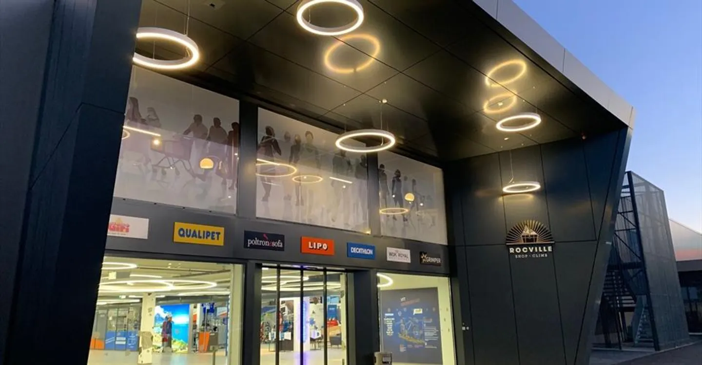 Spazio commerciale 1280m2 - Centro commerciale Rocville - Villeneuve - Foto 1 di 3